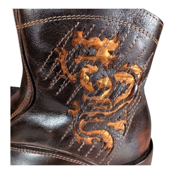 Mark Nason TRAXX Dragon Rock Lives Ankle Boots Biker Brown Leather Men's 8.5 - Picture 11 of 16